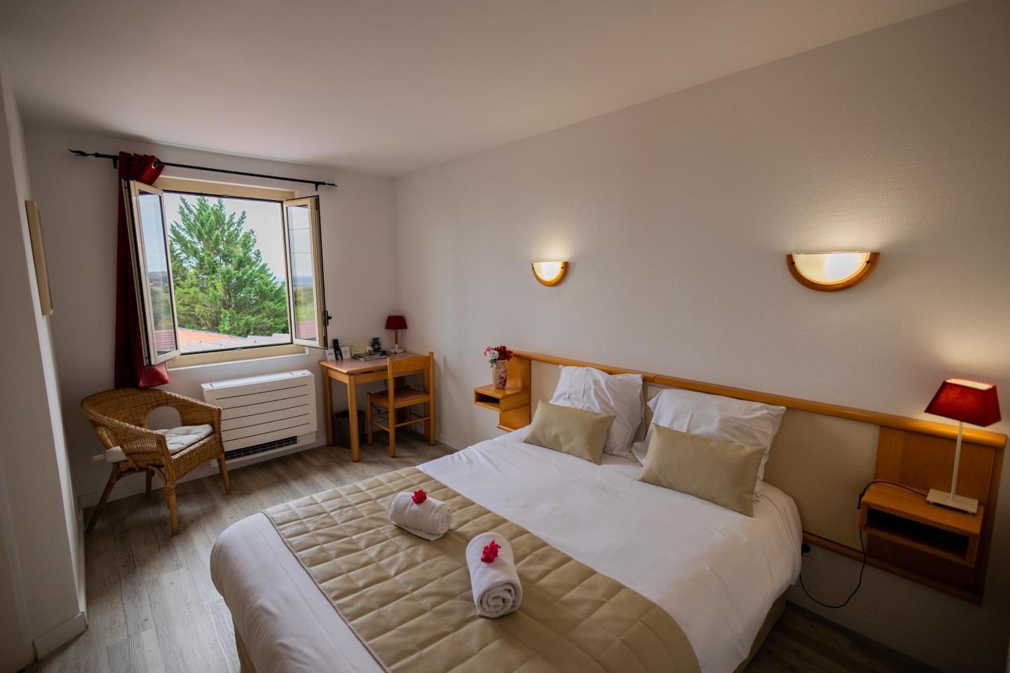 Logis Des Cretes De Pignols Hotel Moissac Eksteriør billede