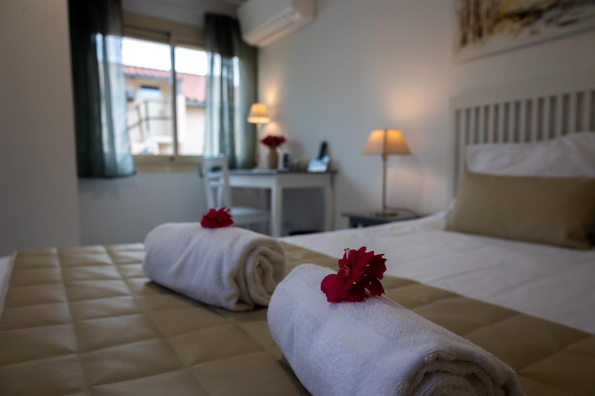 Logis Des Cretes De Pignols Hotel Moissac Eksteriør billede