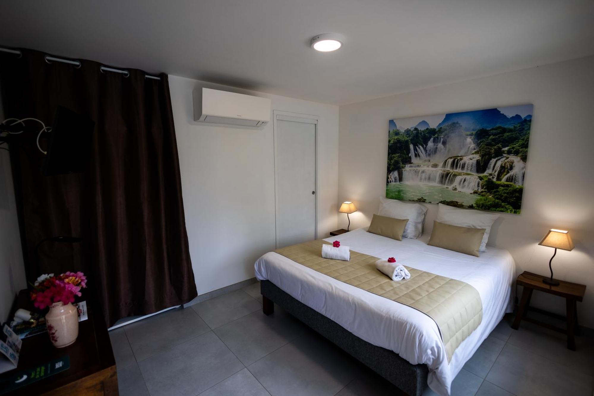 Logis Des Cretes De Pignols Hotel Moissac Eksteriør billede