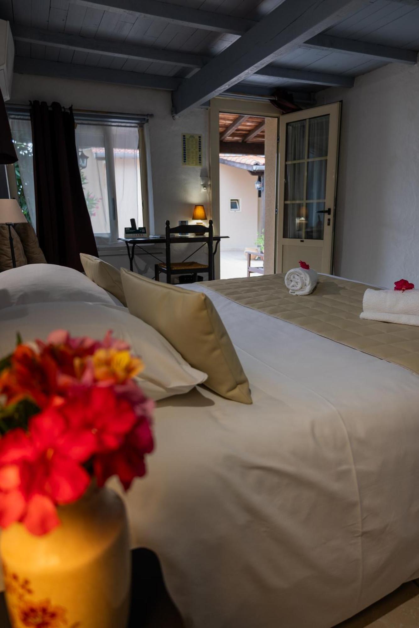 Logis Des Cretes De Pignols Hotel Moissac Eksteriør billede